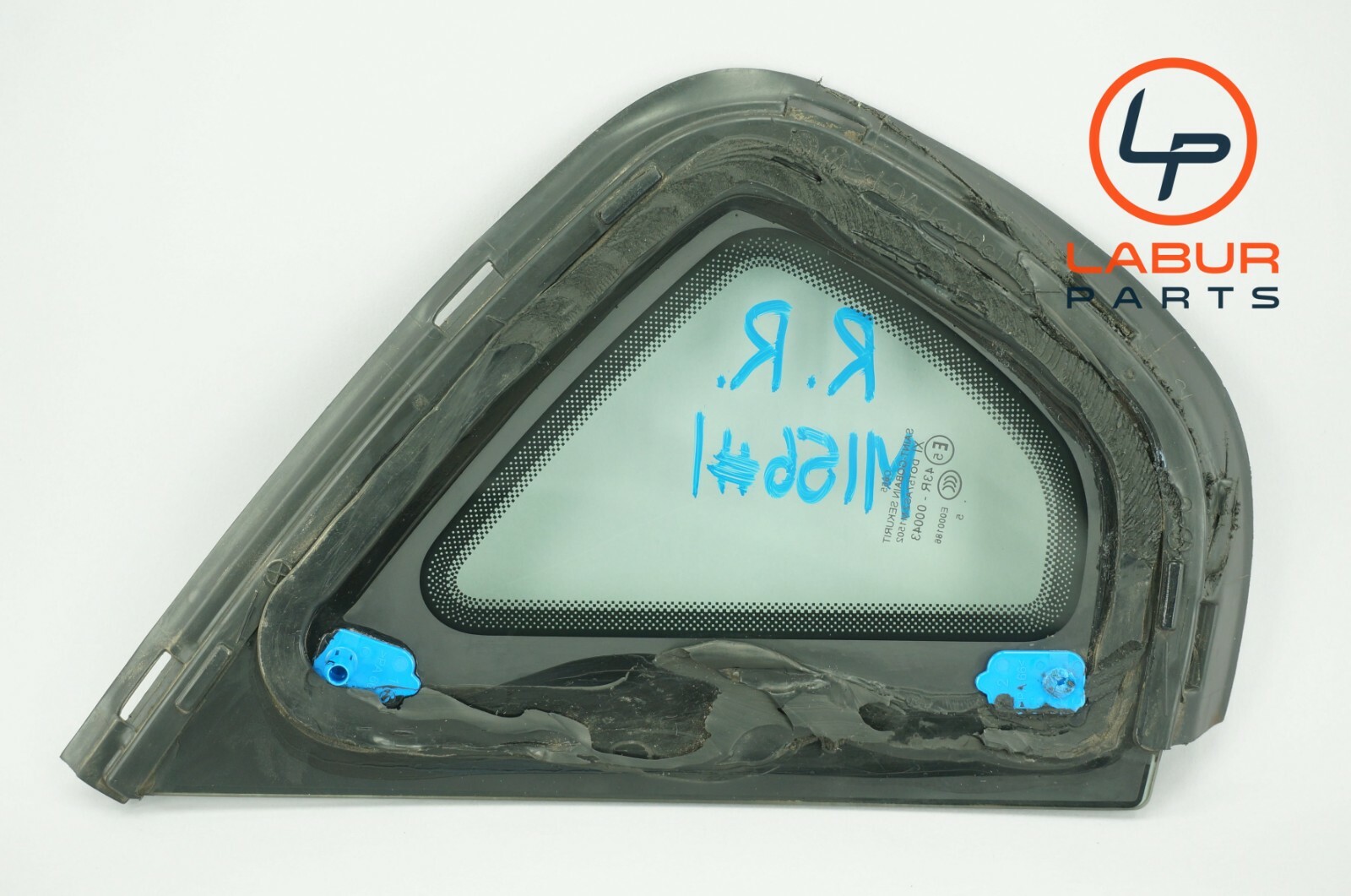 M156 14-17 Maserati Quattroporte Rear Right Side Quarter Window Glass A1510