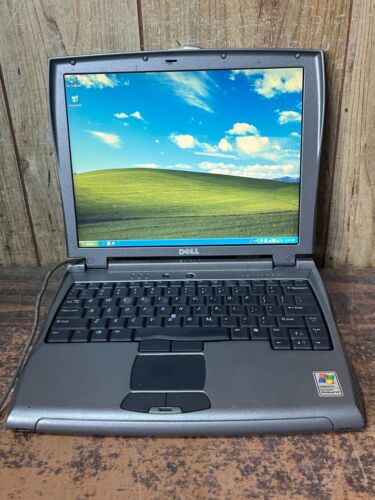 Vintage Dell Latitude C400 Laptop Pentium III 1 GHz 256MB Windows XP Serial