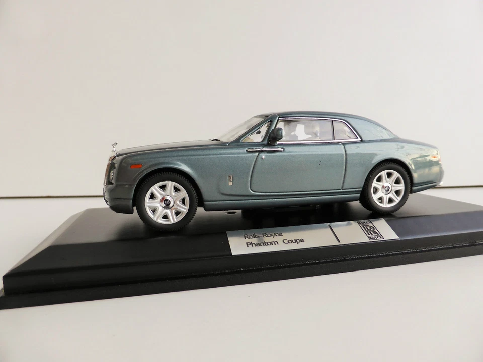 Rolls-Royce Phantom 2008 cupé Greenmet 1/43 IXO MOC166 Rolls Royce cupé MOC166 Foto 4 de 4