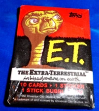 1982 Topps E.T. Wax Pack as pictured Gum is Broken (NS59,81)