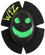 WIZ Racing Sparky Knieschleifer mit Titan die Funken sprühen Isle of Man Smiley 