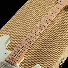 Suhr Ian Thornley Signature Classic S Antique Sonic White Used