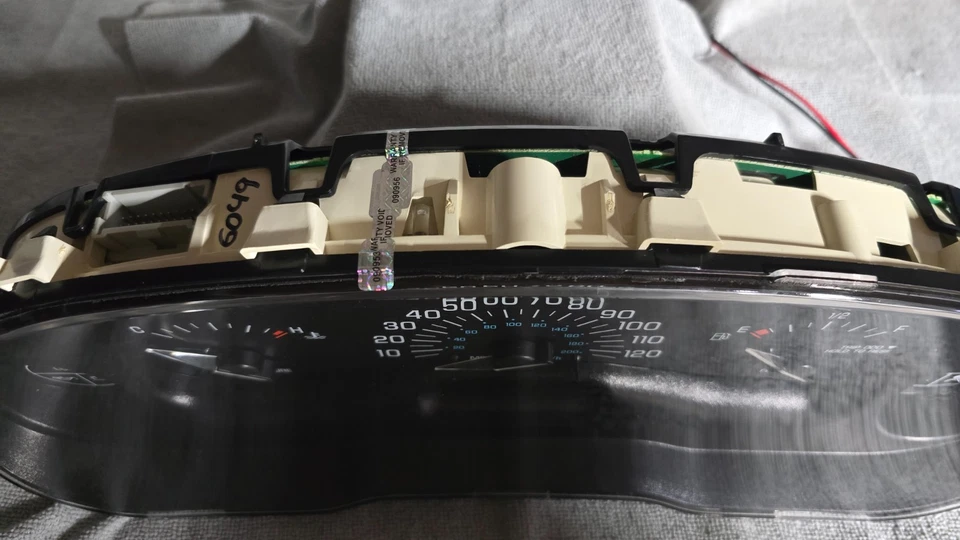 Buick Century Gauge Cluster 1999-2005 Foto 4 de 4