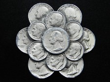 RI03105 VINTAGE 1979  QUARTERS  DIMES COIN COLLAGE  CURRENCY BELT BUCKLE