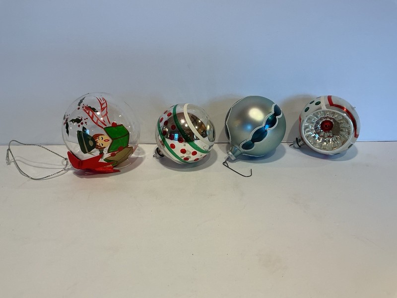 Vintage Set 4 Assorted Christmas Ornaments Balls “Cali Col” (Columbia)