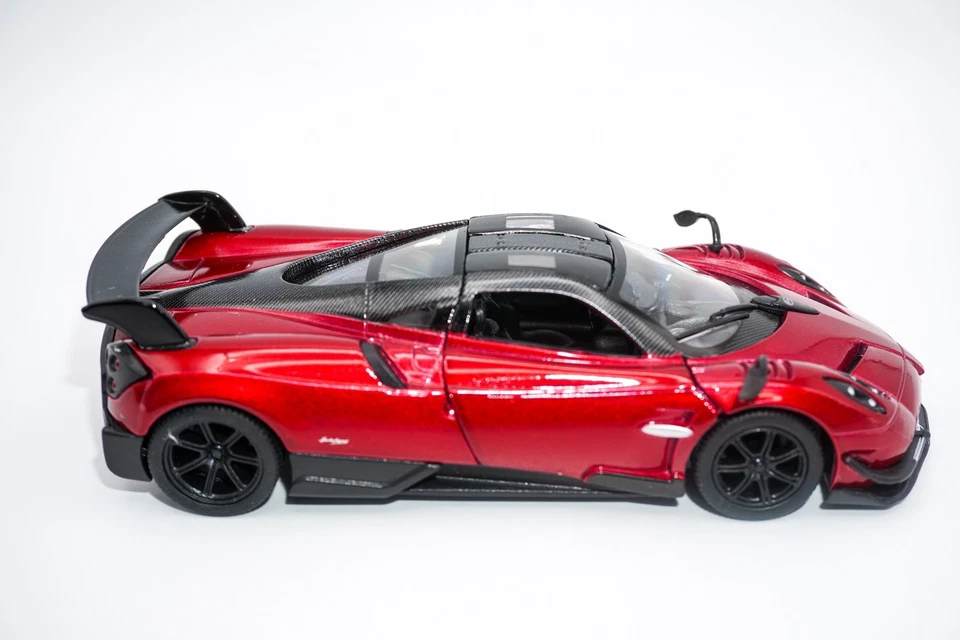 Pagani HUAYRA Diecast Collectible Car Model - Scale 1:38 Miniature Toy Replica. - Image 3 of 4
