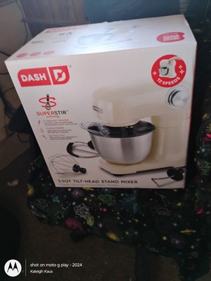 DASH 3.5QT Tilt-Head Stand Mixer   12 Speeds + Attachments   Cream Color