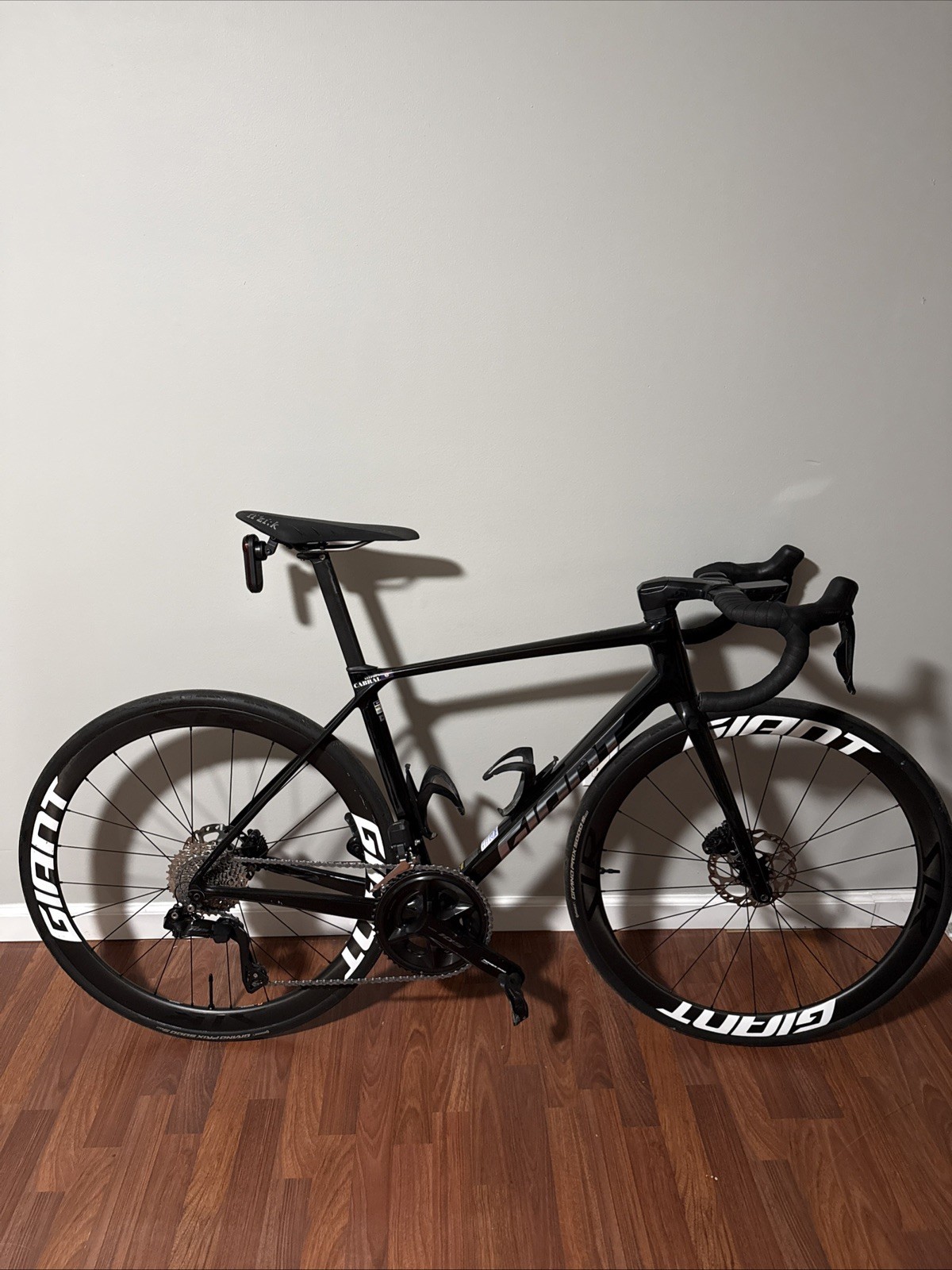 2025 Giant TCR Advanced Pro 1 Di2 Medium Road Bicycle