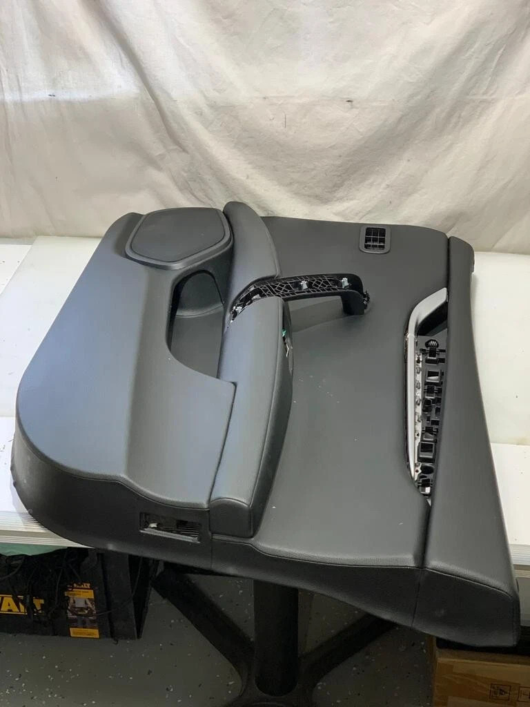 14-19 MASERATI GHIBLI Right Passenger Front Door Interior Trim Panel OEM