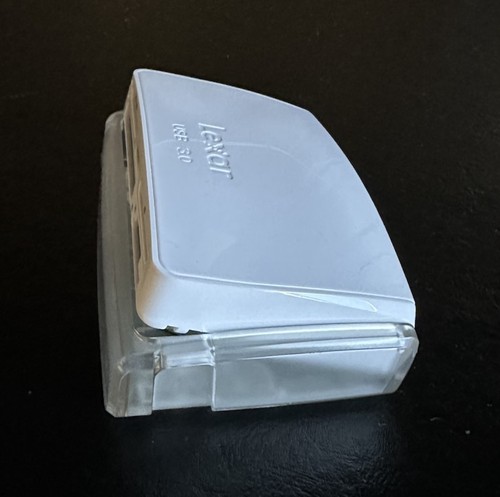 Lexar Multi-Card 25-in-1 USB 3.0 Memory Card Reader Cable Not Included - 第 3/8 張圖片