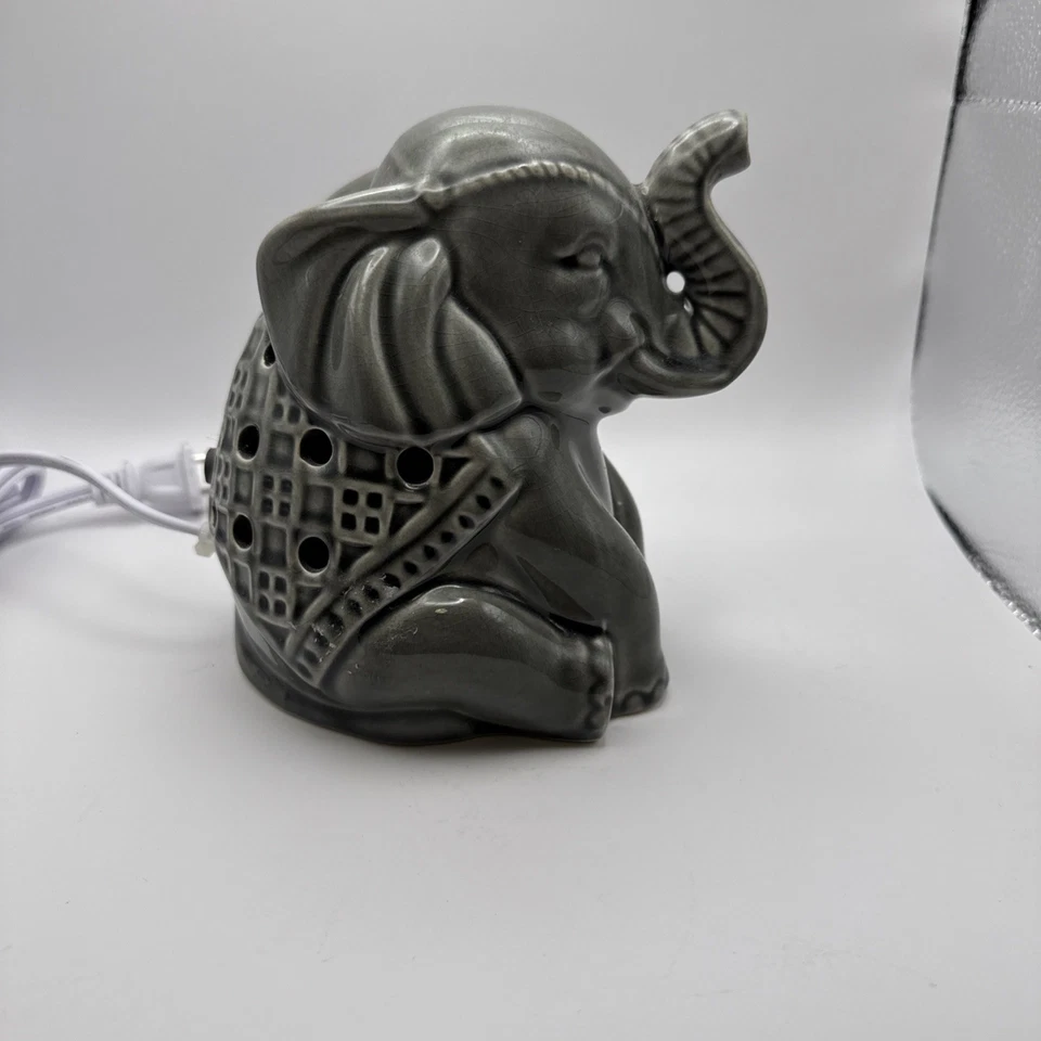 Ceramic Elephant Night Light Accent Office Desk Bedroom Light Gray - Image 3 of 4