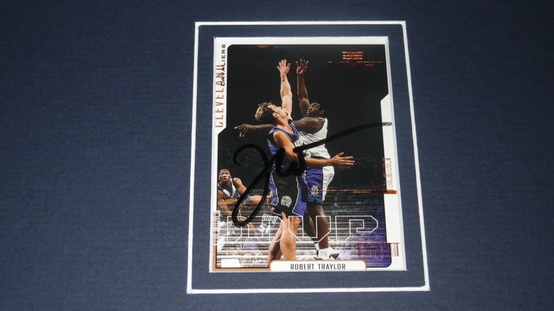 Robert Tractor Traylor Firmado Enmarcado 11x17 Foto Exhibición Michigan Bucks Foto 2 de 2