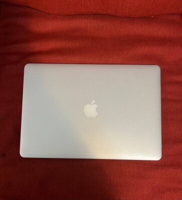 MacBook Pro (Retina, 15-inch, Mid 2014), 16gb ram, 500gb, used