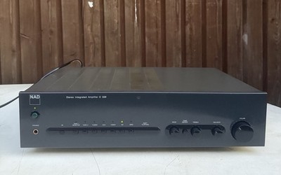 NAD C 320 Verstärker (9709)