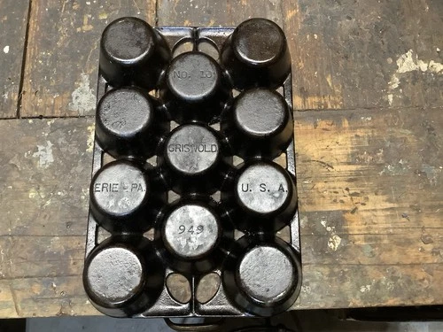 Griswold No. 10 Cast Iron 949 Muffin Popover Pan Erie Pa. USA Vintage Used Good