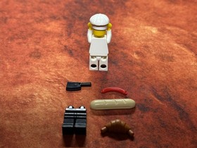 LEGO CITY: Chef w/ food stand: Set 8397 retired. No Manual.