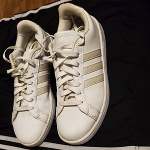 adidas cloudfoam advantage w
