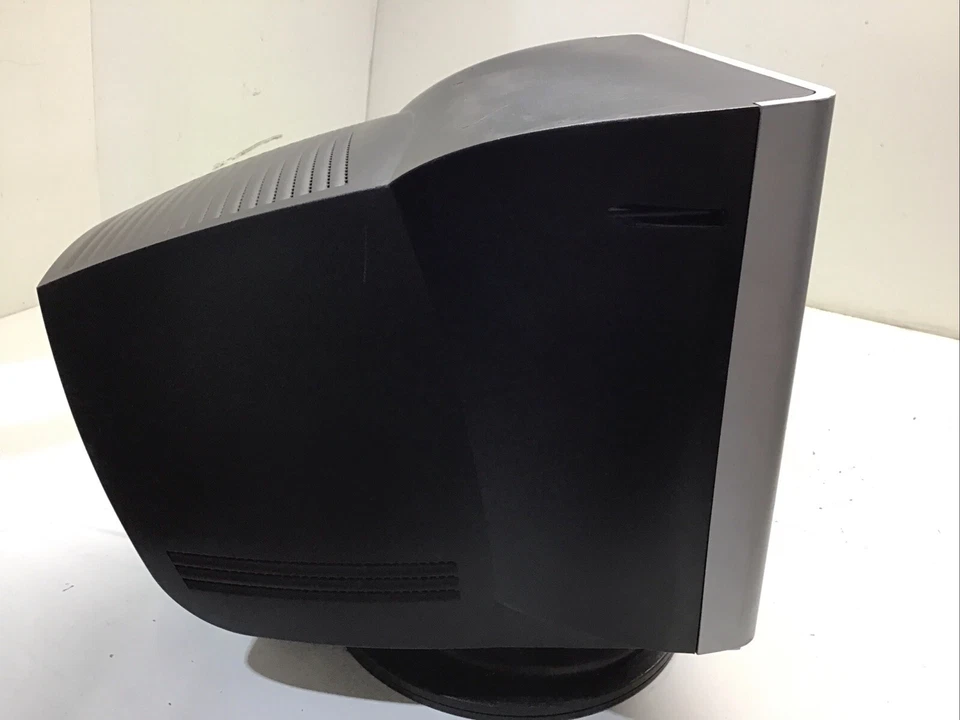 Vtg Compaq 17" Monitor 7550 Retro Gaming Computer Desktop VGA READ - Image 3 of 4