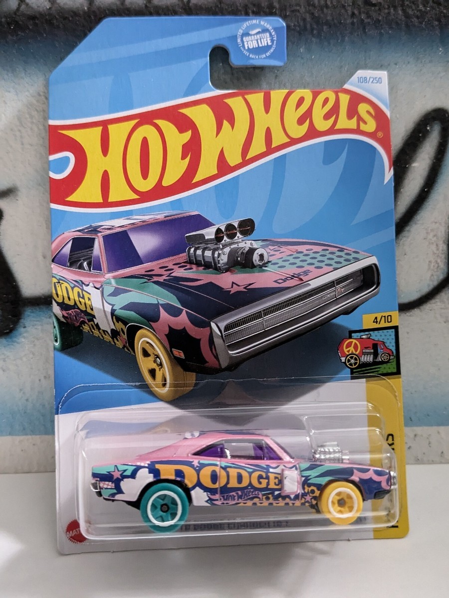 ミニカー Hot Wheels 70 Dodge Charger R/T nft Hot Wheels 70 Dodge Charger R/T Collectible Model Car