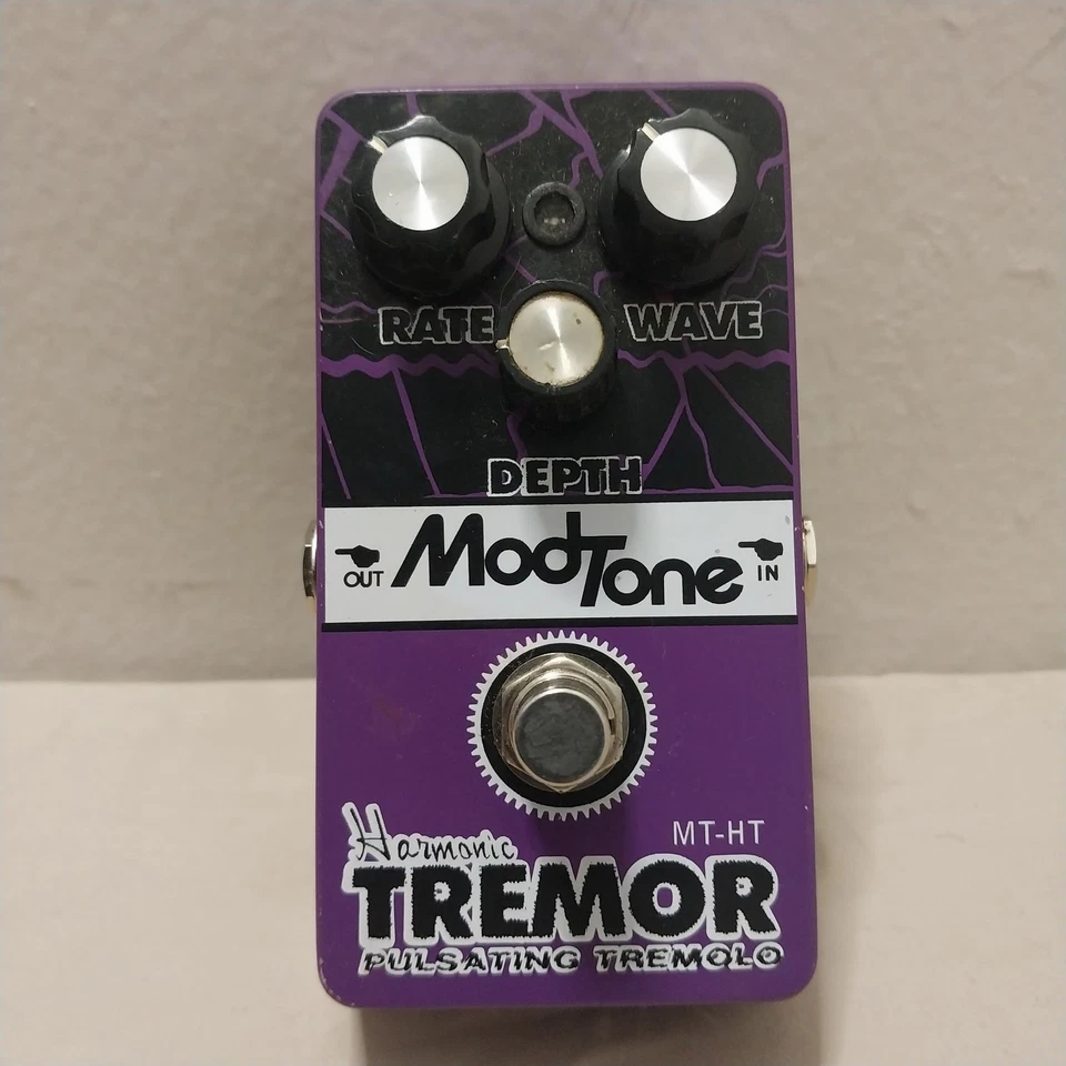 ModTone MT-HT Harmonic Tremor Pulsating Tremolo Guitar Effects Pedal - Image 3 of 4