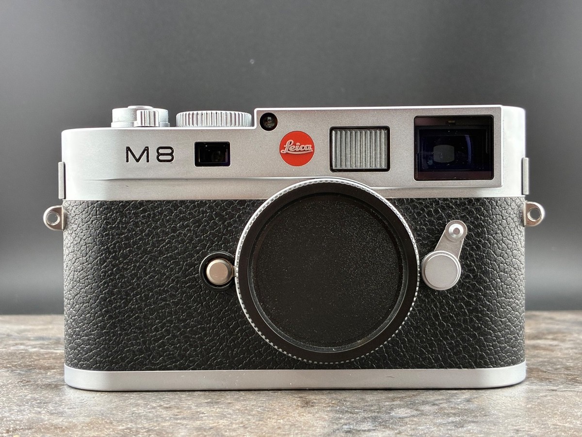 Leica M8.2 10mp Mirrorless Digital Camera Silver Chrome *excellent