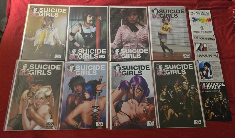 IDW Suicide Girls Book Lot With SDCC Promo Cards