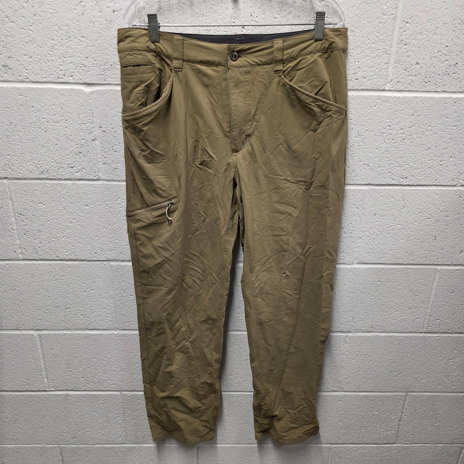 Patagonia Quandary Pants Mens 35 x 30 Beige Hiking Outdoor Nylon Cargo Worn Wear
