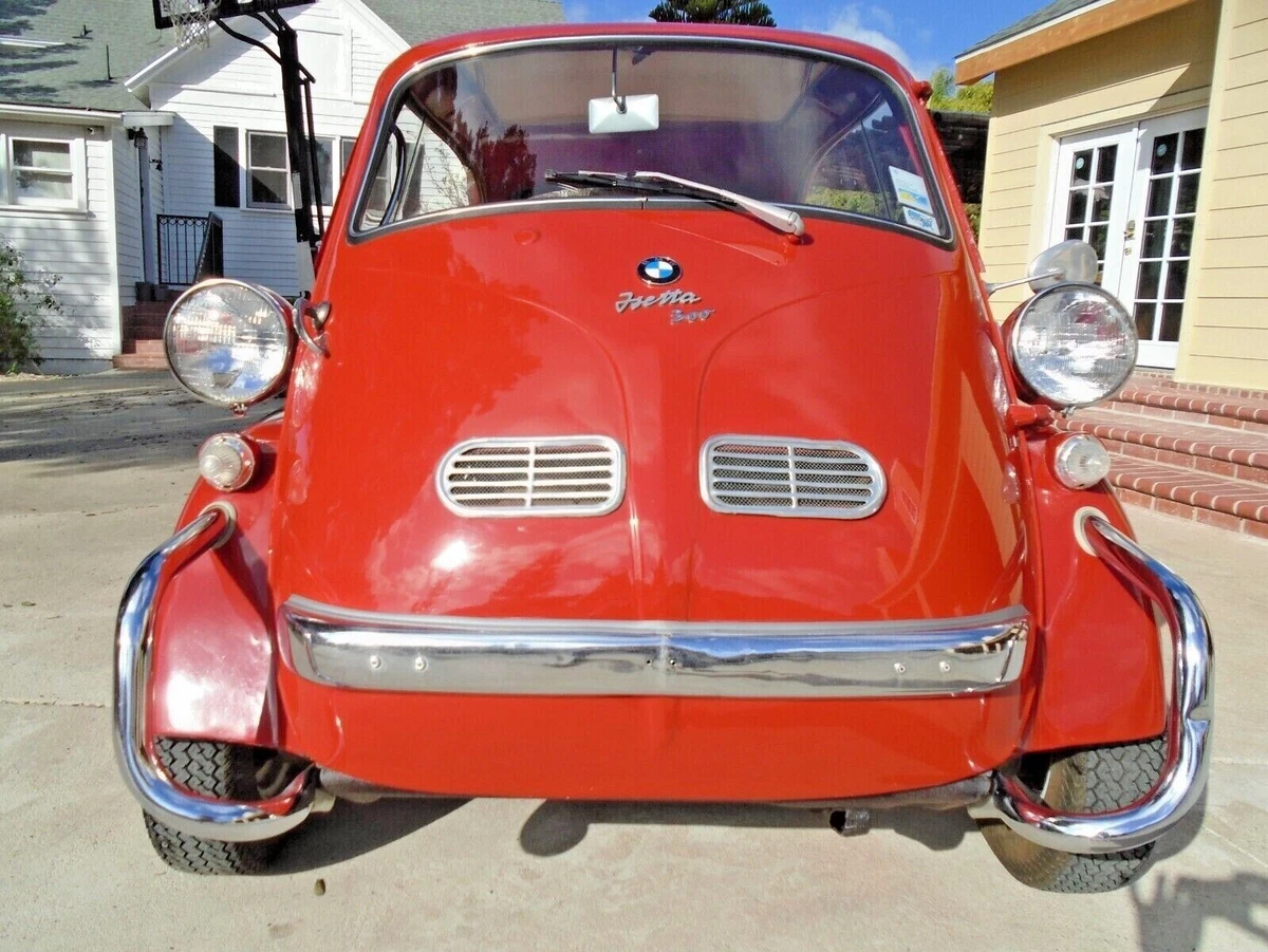 1960 BMW Isetta 300 front