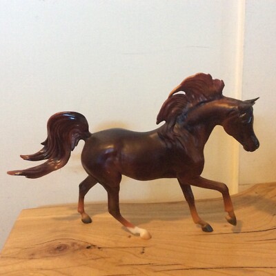 Breyer Reeves Brown Long Mane And Flowing Tail Horse Good Condition