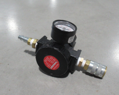 #ad Husky HDA70703AV 3 8quot; NPT Regulator W Gauge amp; Plugs *GREAT CONDITION* $39.98