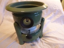 Ancienne cuisinière originale émaillée VERTE. Verre trou de port intact.
