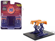 AUTOMOTIVE DOUBLE SCISSOR LIFT "UNION 76" FOR 1/64 SCALE BY GREENLIGHT 16220 B