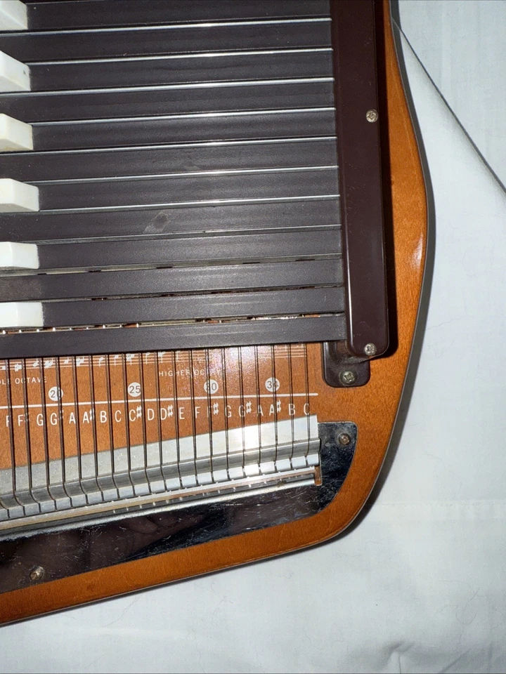 De colección Oscar Schmidt Autoharp 15 acordes 36 cuerdas con estuche (el estuche tiene daños) Foto 3 de 4