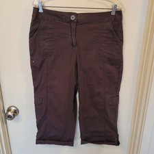 Chico's Women's Capris Size 1.5 M/10 Brown Cargo Roll Tab Legs Stretchy EUC