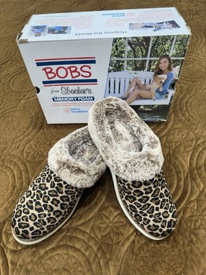 Bobs Skechers Women s Cheetah Slip On Memory Foam Fur Lined Shoes Size 11 New