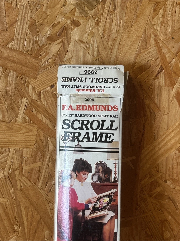 F A Edmunds 6" x 12" Hardwood Split Rail Scroll Embroidery Frame, Hardly used R - Image 2 of 4