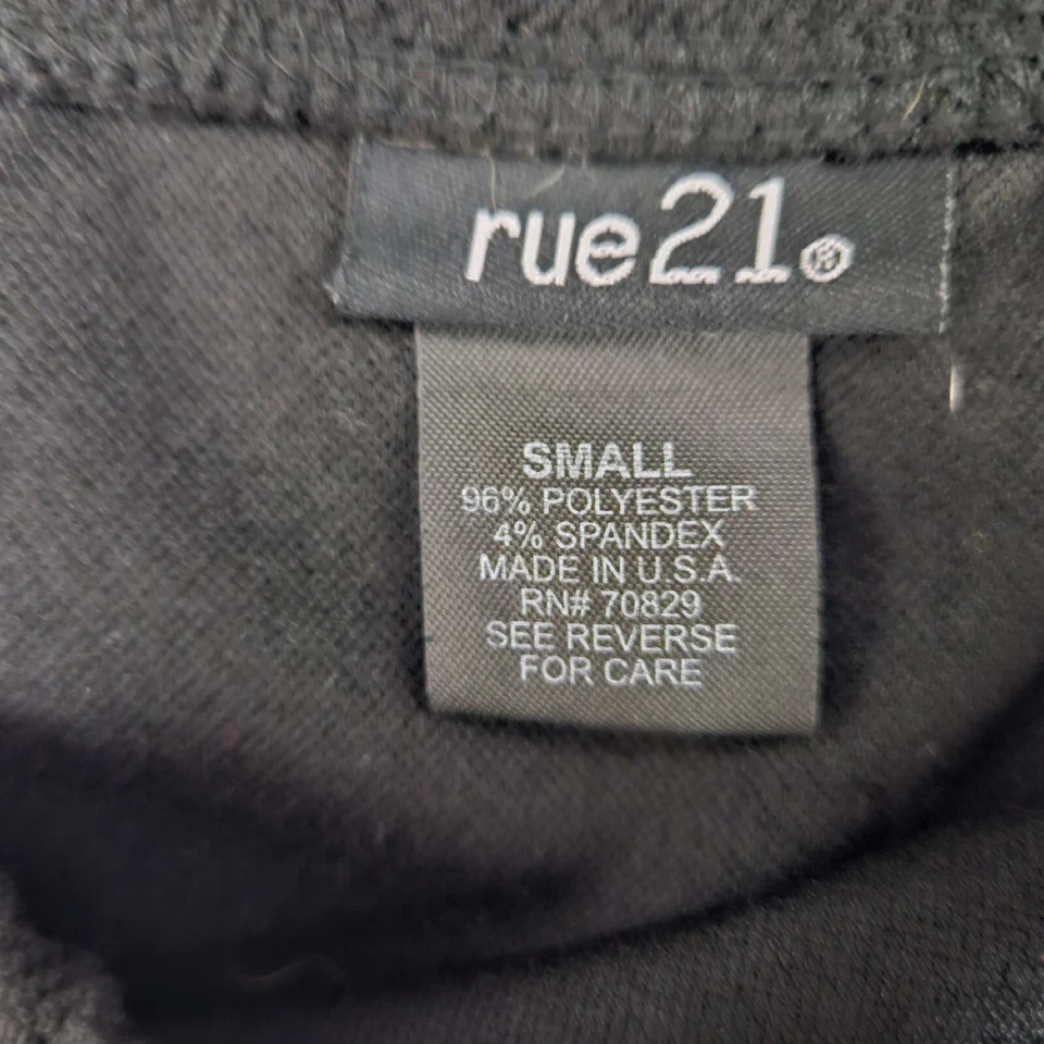 Saia curta feminina RUE 21 preta tamanho P - Imagem 3 de 4