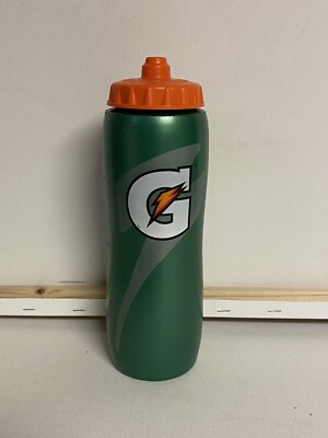 Gatorade Squeeze 32oz Green Plastic Sports Water Bottle Orange Screw Lid Cap New