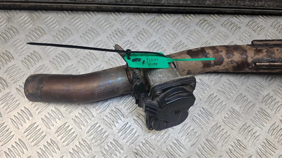 TUBO FLEXIBLE ESCAPE SKODA OCTAVIA 1.6 TDI DIÉSEL MK3 2013 - 2017 Foto 2 de 4