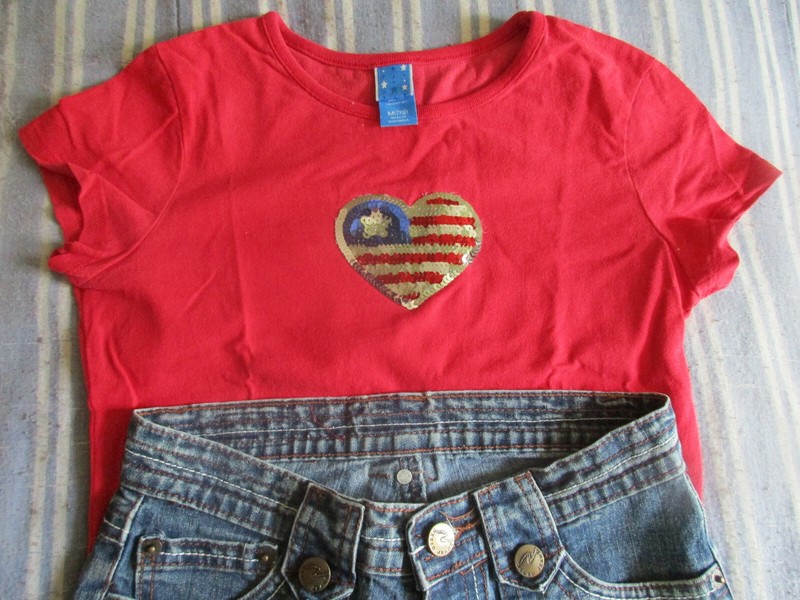 VGUC Size 7/8 Neeso Capri Jeans with Red Patriot Heart Sparkle Shirt 