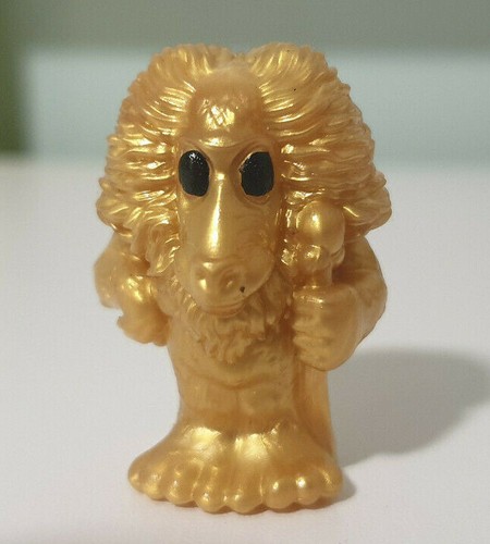gold rafiki ooshie