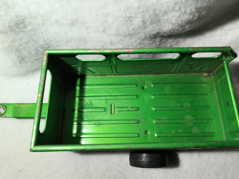 Vintage 70s Pressed Steel NYLINT Dark Green Farm Livestock Haul Trailer USA - Image 4 of 4
