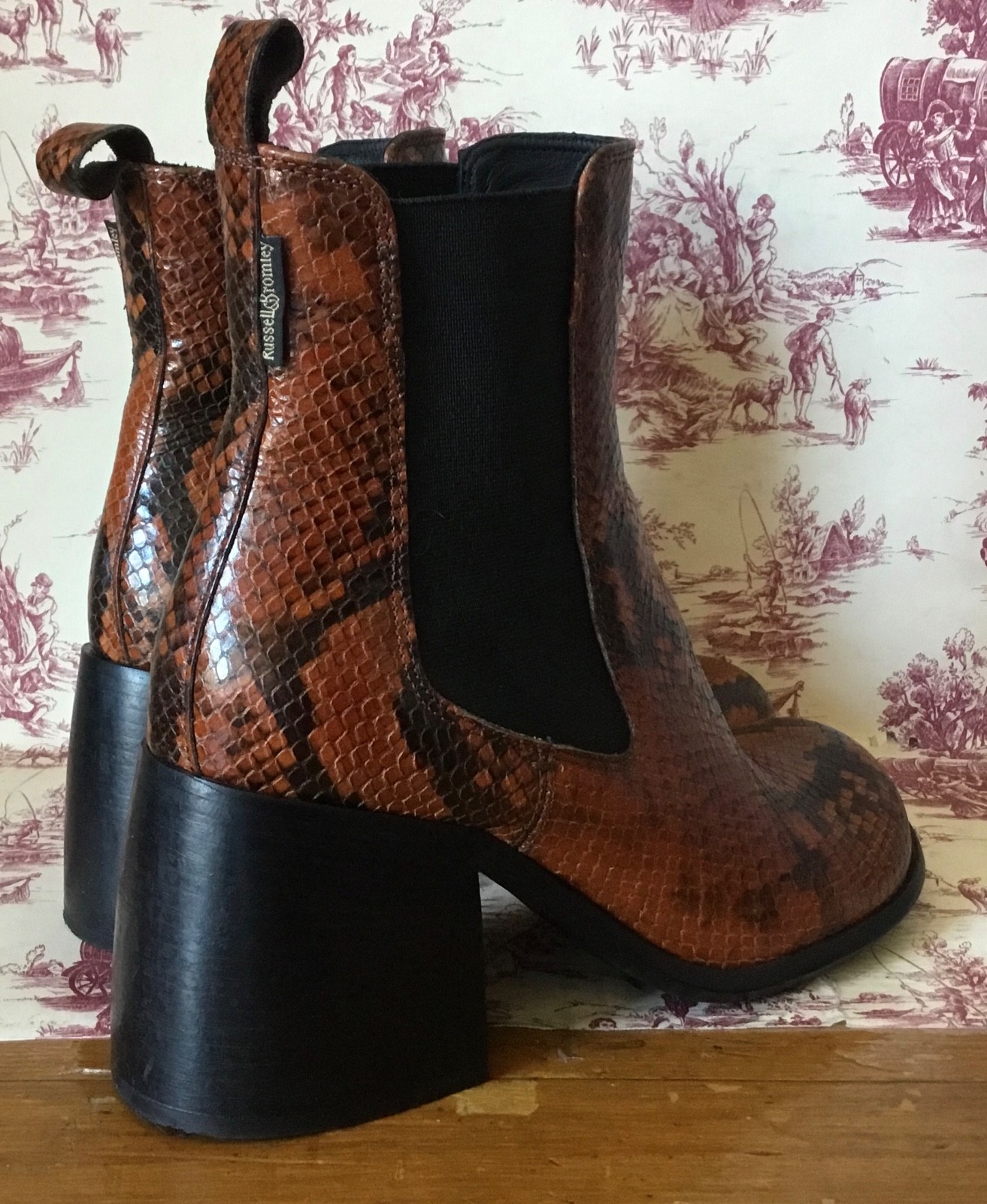 Russell & Bromley Hackney Brown Python Leather Ch… - image 4