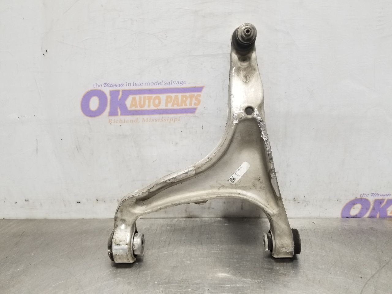 Maserati Levante 2022-2022 FRONT+LEFT+LOWER Control arm