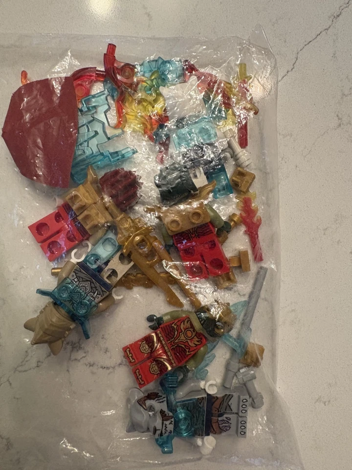 LEGO LEGENDS OF CHIMA: King Crominus' Rescue 70227 100% Complete w/ minifigures - Image 3 of 3