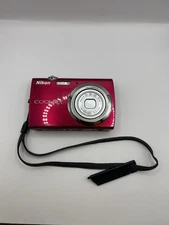 Nikon Coolpix S230 Metallic Hot Pink Camera 10MP 3xZoom Digital