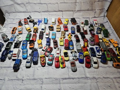 LARGE LOT of Vintage Matchbox Vehicles 1979-2006 - Varies Styles - 1:64 Size