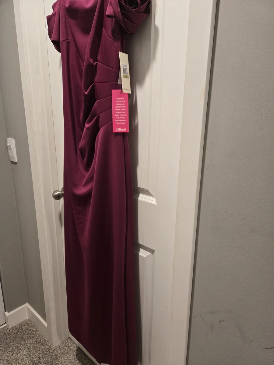 green emerald velvet dress Amazon.com: Tea-Length Mother of the Groom Dress for Women Chiffon  Bridesmaid Dresses with Glitter Beadings Ruched Pleated Short Sleeve Dusty  Sage Prom Gowns US0 : Clothing, Shoes & Jewelry main image 0