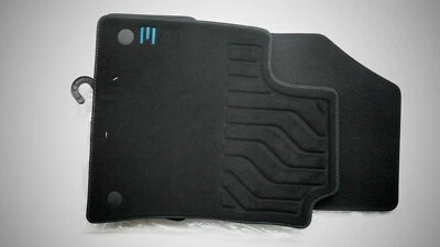 Renault Clio 5 / jeu 4 tapis de sol neuf d’origine Renault 8201731128 - Photo 1/4