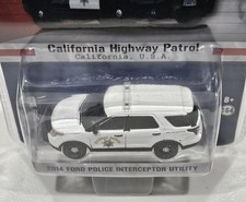 Greenlight 1:64 Hot Pursuit 2014 Ford Police Interceptor Utility CHP White